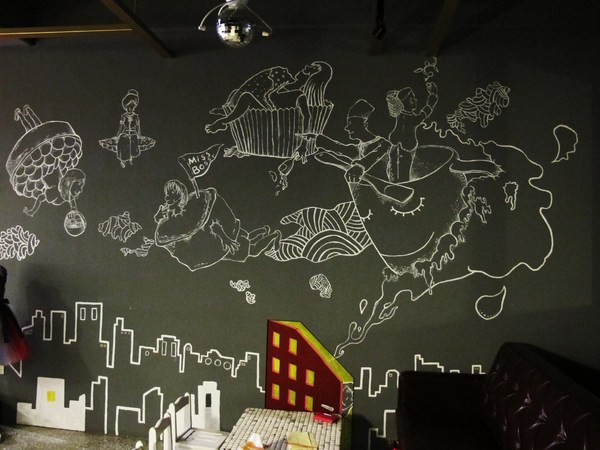 Miss Bossy Café:{Miss Bossy Café} 超~精緻美味的杯子蛋糕_隱身在台南巷弄中