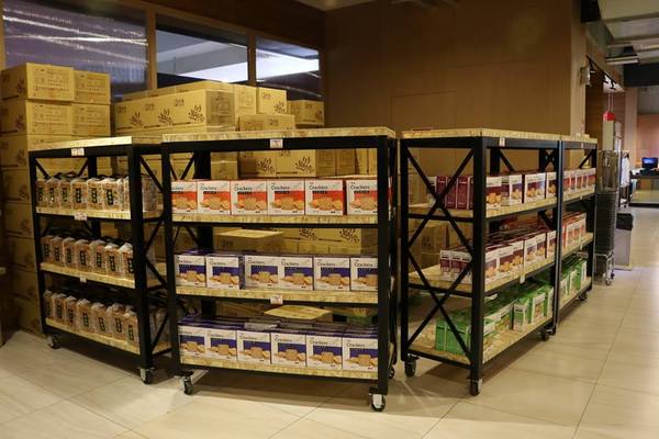 老楊方城市觀光工廠:【嘉義景點】老楊方程式觀光工廠~居然神秘的養了一隻大型的機器人在大樓裡吶 & 參訪方塊狗星人的3D星際奇幻之旅