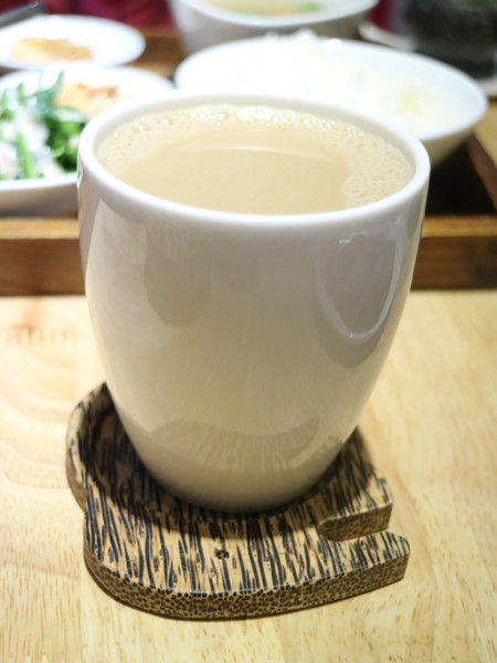 小食泰泰味食堂：【台北美食】松山區巷弄美食小食泰-泰味食堂-泰式料理餐廳