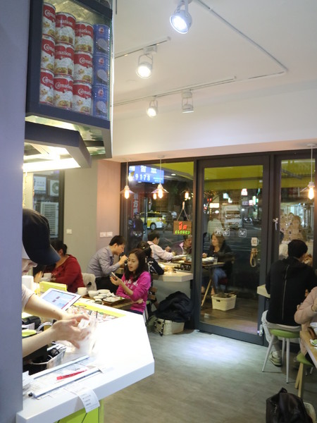 小食泰泰味食堂：【台北美食】松山區巷弄美食小食泰-泰味食堂-泰式料理餐廳