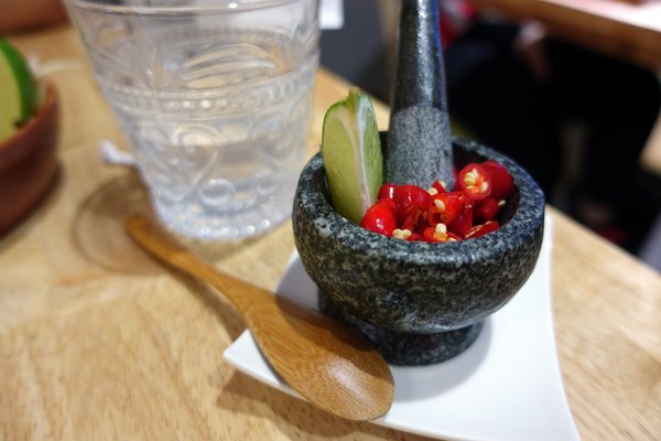 小食泰泰味食堂：(胖樺食記)張勛傑開的店『小食泰-泰味食堂-泰式料理餐廳』。敦化北路民生社區推薦餐廳，餐點美味環境舒適