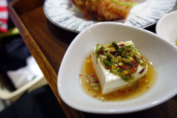 小食泰泰味食堂：(胖樺食記)張勛傑開的店『小食泰-泰味食堂-泰式料理餐廳』。敦化北路民生社區推薦餐廳，餐點美味環境舒適