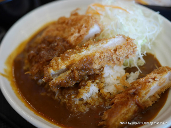 勝里日式炸豬排 かつ丼のかつさと(台中大遠百店-台灣二號店)：【食記】台中かつ丼のかつさと勝里日式炸豬排＠西屯TopCity大遠百大食代-捷運BRT新光遠百 : 來自愛知縣的名古屋風味, 有越級打怪的本錢？