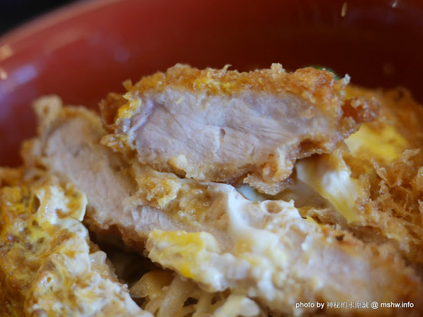 勝里日式炸豬排 かつ丼のかつさと(台中大遠百店-台灣二號店)：【食記】台中かつ丼のかつさと勝里日式炸豬排＠西屯TopCity大遠百大食代-捷運BRT新光遠百 : 來自愛知縣的名古屋風味, 有越級打怪的本錢？