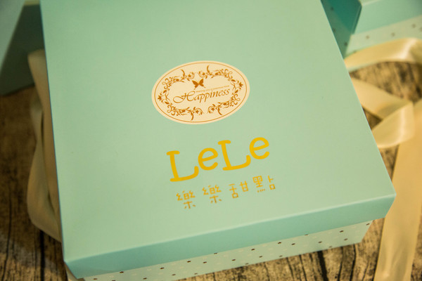 樂樂甜點 超濃生巧克力布朗尼蛋糕：[宅配]人氣甜點報到!!! 脆皮提拉米蘇X超濃生巧克力布朗尼蛋糕 樂樂甜點