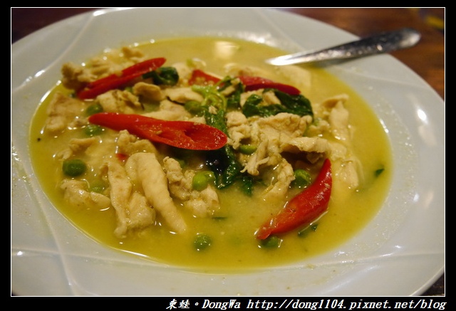 【桃園食記】朝陽公園旁奇幻風格泰式料理|豬寶店異國料理咖啡店