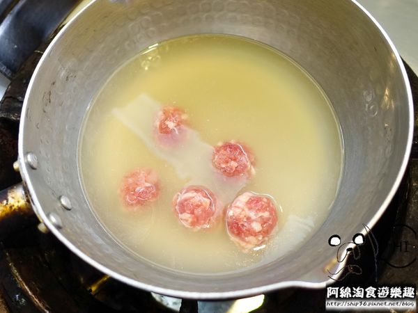 【桃園小吃】魔法樂廚-藝文特區粥飯麵專賣，招牌咖哩雞燴飯大塊又入味．咖哩飯/鍋燒麵/廣東粥/桃園小吃美食