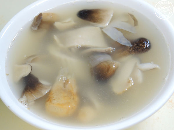 銘記蝦仁肉圓：呷飽祙【台北中山･銘記蝦仁肉圓】清蒸肉圓好吃無負擔