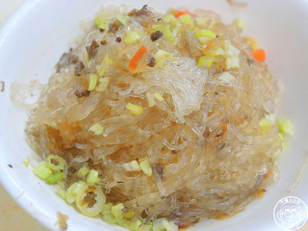 銘記蝦仁肉圓：呷飽祙【台北中山･銘記蝦仁肉圓】清蒸肉圓好吃無負擔