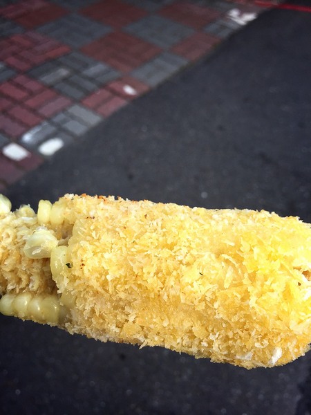 狗啃玉米：[台南]新散步點心 下午茶吃玉米 市區烤玉米攤 狗啃玉米