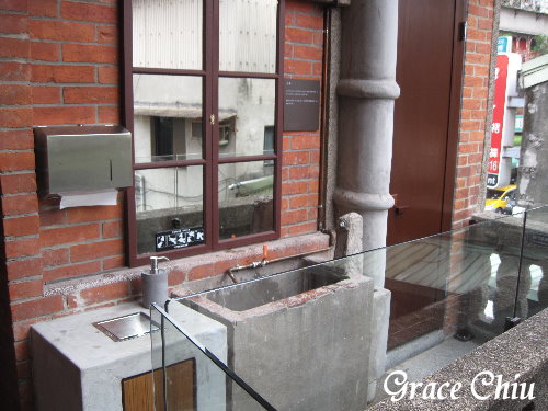 星巴克艋舺門市%2F艋舺星巴克%2F萬華星巴克%2F捷運龍山寺站%2F老宅咖啡%2F市定古蹟%2F萬華林宅%2F虹吸式咖啡%2FSiphon%2F昂舒巴黎