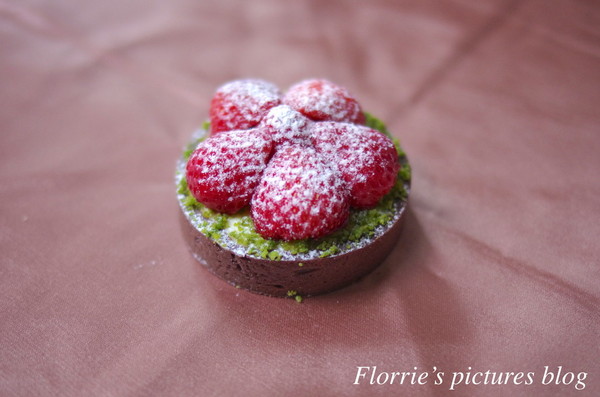 紅帽烘焙 Home Biscuit:新竹市美食~紅帽烘焙Home Biscuit~每日限量供應的可愛又迷人水果塔!