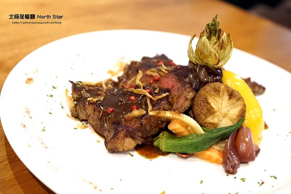 北極星餐廳 North Star:【士林美食餐廳 推薦】多國創意料理, 用餐還可欣賞極光之美 ✿✿ 北極星餐廳 North Star ✿✿