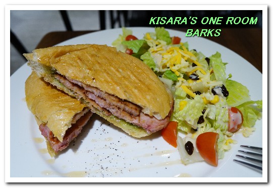 Barks概念館：永安市場輕食下午茶．大男孩的品居茶飲咖啡店──BARKS概念館