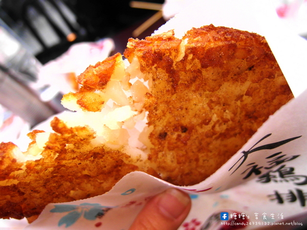 大福雞排(黎明店):〖台中│美食〗大福雞排 ❤ 香噴噴的雞腿排出爐!!鮮嫩又多汁,咬下去還會大噴汁!!還有炸冰淇淋也很特別,外脆內冰,爽口不油膩!!