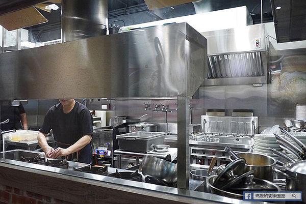 福悅手打麵:◆新北八里美食【福悅手打麵】手打Q彈、湯鮮味美料好實在