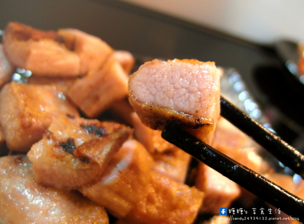 毅壽司：〖台中│美食〗毅壽司 ❤ 隱藏於大墩黃昏市場旁騎樓處的平價日式料理，生魚片、壽司、丼飯專賣店，食材新鮮，美味度不輸給五星級餐廳!!