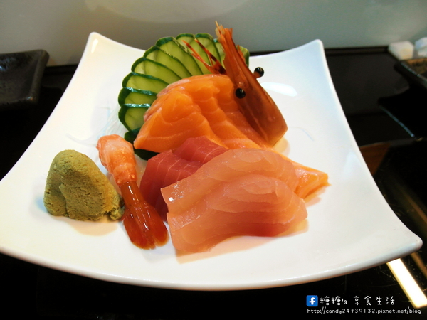 毅壽司：〖台中│美食〗毅壽司 ❤ 隱藏於大墩黃昏市場旁騎樓處的平價日式料理，生魚片、壽司、丼飯專賣店，食材新鮮，美味度不輸給五星級餐廳!!