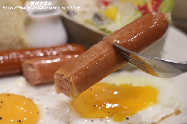 翻轉 Flip Brunch x Coffee x Life Style:【新北三重區】捷運菜寮『翻轉 Flip Brunch x Coffee x Life Style』早午餐、下午茶、咖啡、輕食