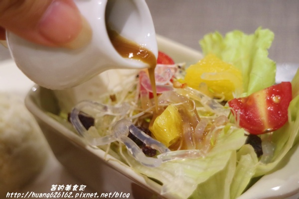 翻轉 Flip Brunch x Coffee x Life Style:【新北三重區】捷運菜寮『翻轉 Flip Brunch x Coffee x Life Style』早午餐、下午茶、咖啡、輕食