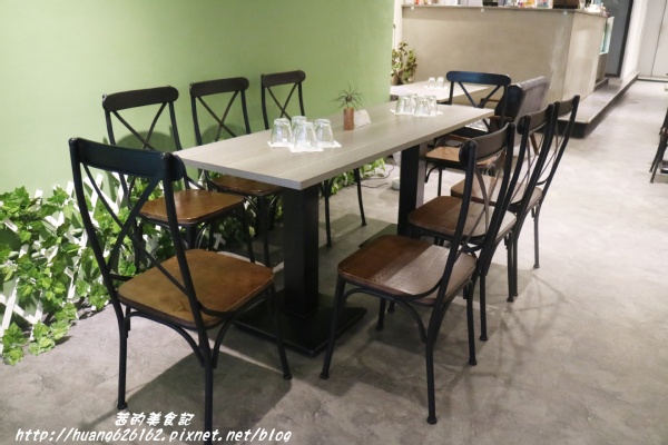 翻轉 Flip Brunch x Coffee x Life Style:【新北三重區】捷運菜寮『翻轉 Flip Brunch x Coffee x Life Style』早午餐、下午茶、咖啡、輕食