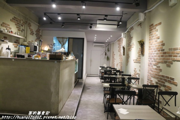 翻轉 Flip Brunch x Coffee x Life Style:【新北三重區】捷運菜寮『翻轉 Flip Brunch x Coffee x Life Style』早午餐、下午茶、咖啡、輕食