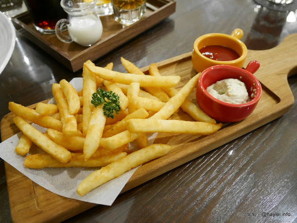 The Café By 想台中:台中適合聚餐聊天的優質複合式餐廳推薦-The Café By 想 冰滴咖啡 松子蘿勒鴨胸義大利麵 蘿勒蝦仁干貝燉飯 起司脆薯