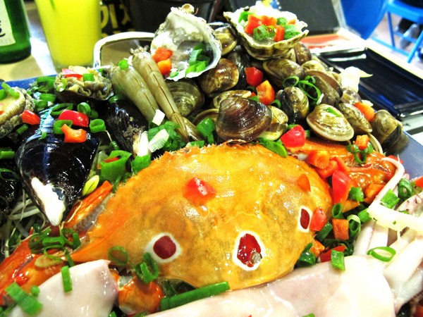 OMAYA春川炒雞(台中漢口店):(台中。西屯區美食)『OMAYA春川炒雞/台中漢口店』釜山巨無霸海鮮盆!霸氣登場!讓你盡情品嚐各式海味,海鮮控必吃!