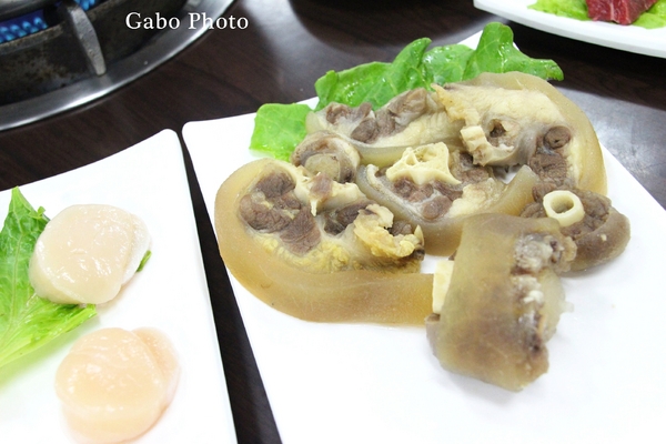 新新園汕頭火鍋:【台南】高雄人氣火鍋台南也吃的到!新新園汕頭火鍋──料好實在、牛肉必吃!