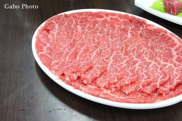 新新園汕頭火鍋:【台南】高雄人氣火鍋台南也吃的到!新新園汕頭火鍋──料好實在、牛肉必吃!