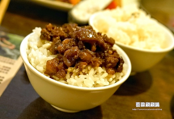 喜園風味涮涮鍋:【新莊火鍋 / 新莊有機蔬食】用心加上良心,讓您吃得更加安心! ✿✿ 喜園涮涮鍋 ✿✿