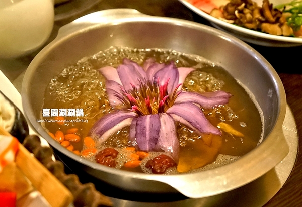 喜園風味涮涮鍋:【新莊火鍋 / 新莊有機蔬食】用心加上良心,讓您吃得更加安心! ✿✿ 喜園涮涮鍋 ✿✿