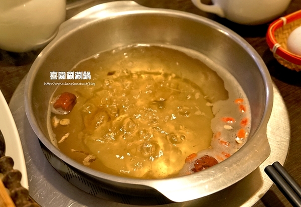 喜園風味涮涮鍋:【新莊火鍋 / 新莊有機蔬食】用心加上良心,讓您吃得更加安心! ✿✿ 喜園涮涮鍋 ✿✿