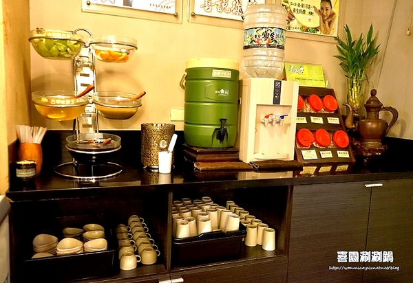 喜園風味涮涮鍋:【新莊火鍋 / 新莊有機蔬食】用心加上良心,讓您吃得更加安心! ✿✿ 喜園涮涮鍋 ✿✿