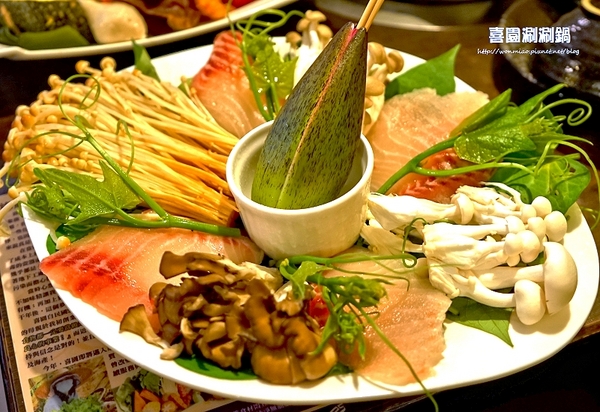 喜園風味涮涮鍋:【新莊火鍋 / 新莊有機蔬食】用心加上良心,讓您吃得更加安心! ✿✿ 喜園涮涮鍋 ✿✿