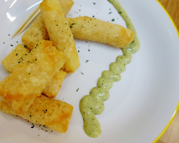 芝士家CheeseHouse:正興街上最夯的平價小店 芝士家~起士控最愛的香滑起司牽絲快感 百來元真材實料的好店推介!!