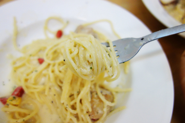 芝士家CheeseHouse:正興街上最夯的平價小店 芝士家~起士控最愛的香滑起司牽絲快感 百來元真材實料的好店推介!!