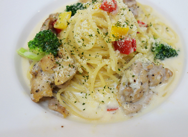 芝士家CheeseHouse:正興街上最夯的平價小店 芝士家~起士控最愛的香滑起司牽絲快感 百來元真材實料的好店推介!!