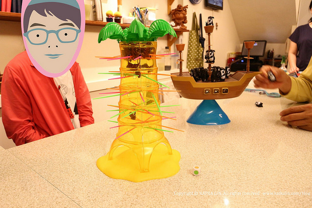 26564799432_c561bab900_o