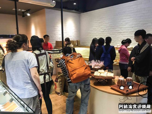 【新北美食】許燕斌手作烘焙-超熱門！新莊第一家世界金廚冠軍坐鎮的麵包店．新莊美食/新莊手作烘焙麵包/新莊西點麵包/新台灣麵包