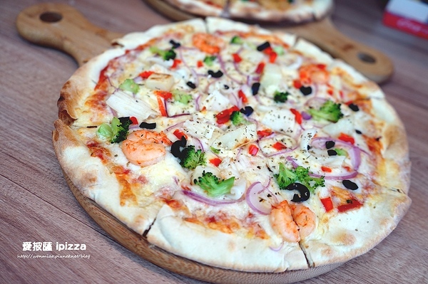 愛披薩 ipizza：【愛評網口碑體驗】用心+良心+天然+健康...讓人忍不住也愛上比薩! ✿✿ 愛披薩 ipizza ✿✿ (附菜單)