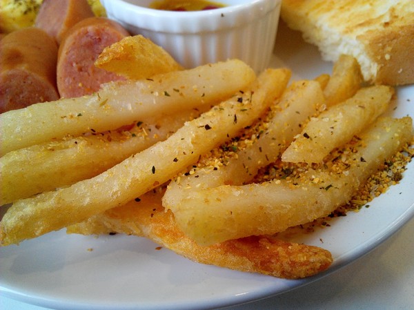 Musicat Cafe：【臺中Ω東區】Ｍｕｓｉｃａｔ　Ｃａｆｅ。關懷流浪毛小孩的貓咪主題餐廳