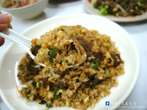 正統魷魚羹羊肉羹：〖台中│美食〗正統魷魚羹羊肉羹 ❤ 食尚玩家推薦~~來大雅必吃小吃!!秉持著傳統做法，口味新鮮，傳承道地台灣美味!!