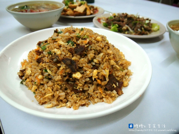 正統魷魚羹羊肉羹：〖台中│美食〗正統魷魚羹羊肉羹 ❤ 食尚玩家推薦~~來大雅必吃小吃!!秉持著傳統做法，口味新鮮，傳承道地台灣美味!!