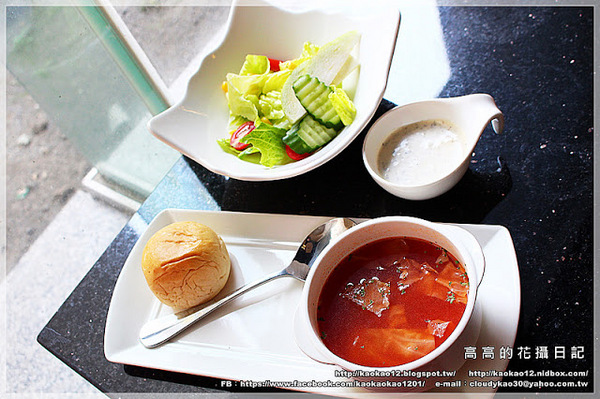 閨蜜創意廚房(高雄店)：【高雄】前金區。有巨型紅色高跟鞋坐鎮的《閨蜜。創義廚房》