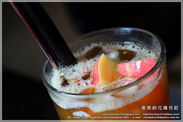 閨蜜創意廚房(高雄店)：【高雄】前金區。有巨型紅色高跟鞋坐鎮的《閨蜜。創義廚房》