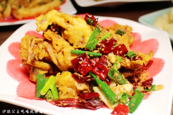 賴一下生猛海鮮：三重平價百元熱炒『賴一下生猛海鮮』聚餐.宵夜.私房料理.泰國蝦