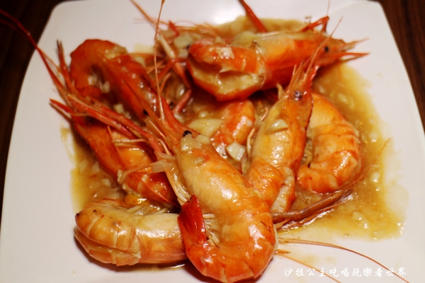 賴一下生猛海鮮：三重平價百元熱炒『賴一下生猛海鮮』聚餐.宵夜.私房料理.泰國蝦