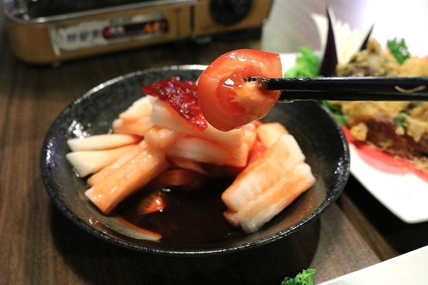 賴一下生猛海鮮:【新北市食記】三重好吃熱炒店~賴一下生猛海鮮/三五好友吃飯聊天/與家庭聚餐好去處/開運年菜外帶整套特價5880元