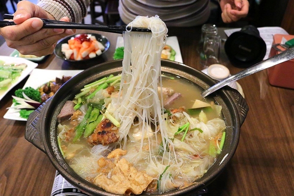 賴一下生猛海鮮:【新北市食記】三重好吃熱炒店~賴一下生猛海鮮/三五好友吃飯聊天/與家庭聚餐好去處/開運年菜外帶整套特價5880元